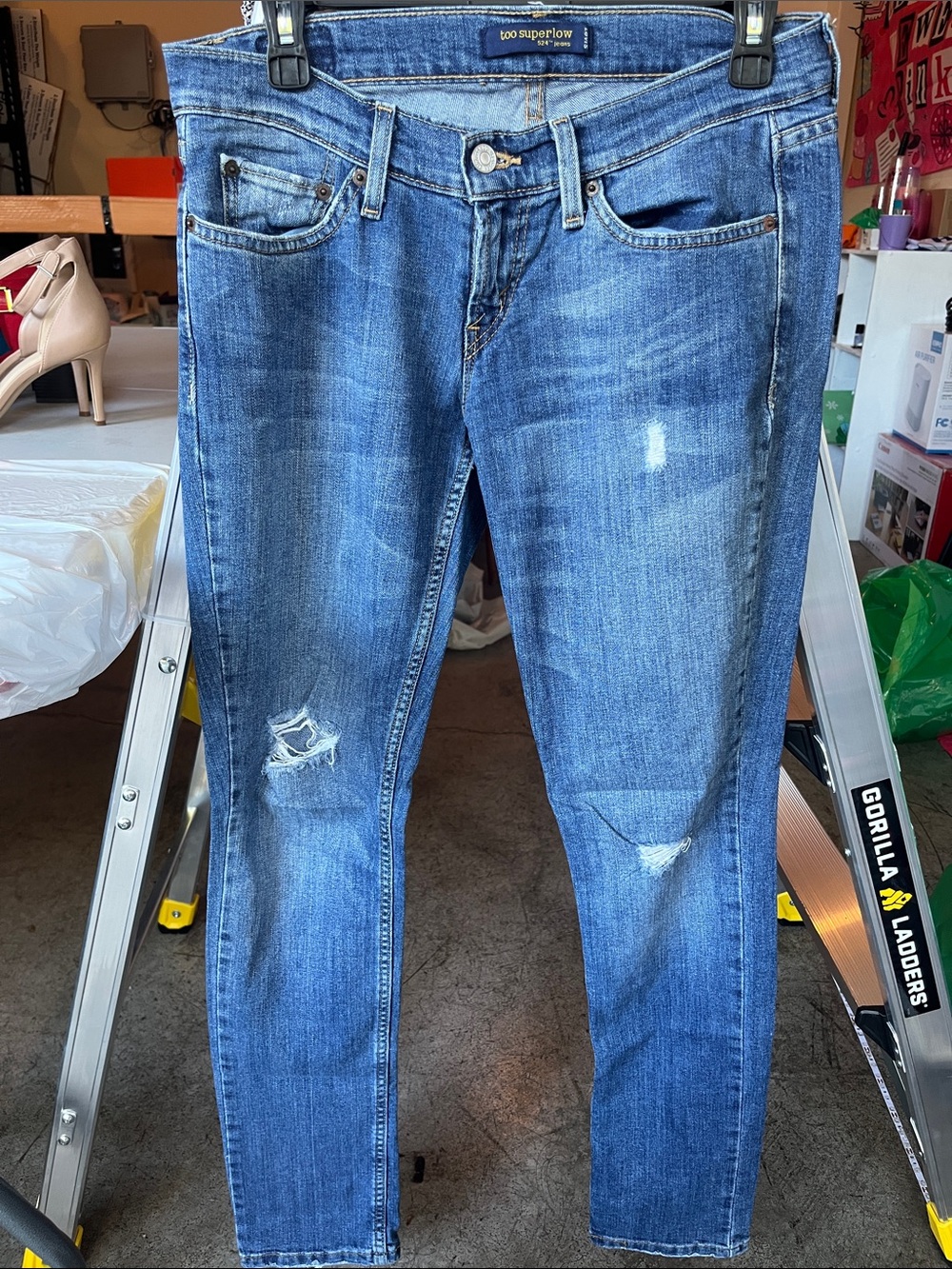 Women’s Levi’s 524 Distressed Skinny Jeans